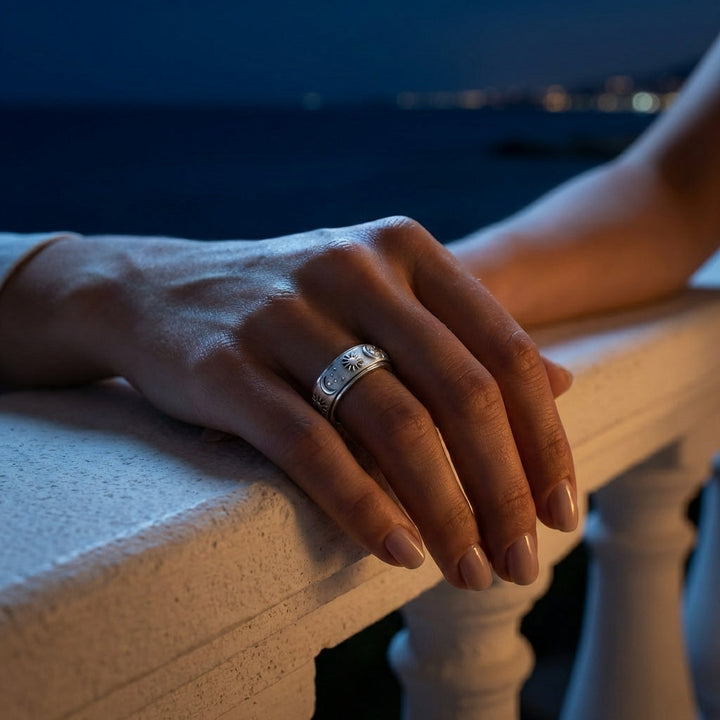 Solea Luna Spinner Ring