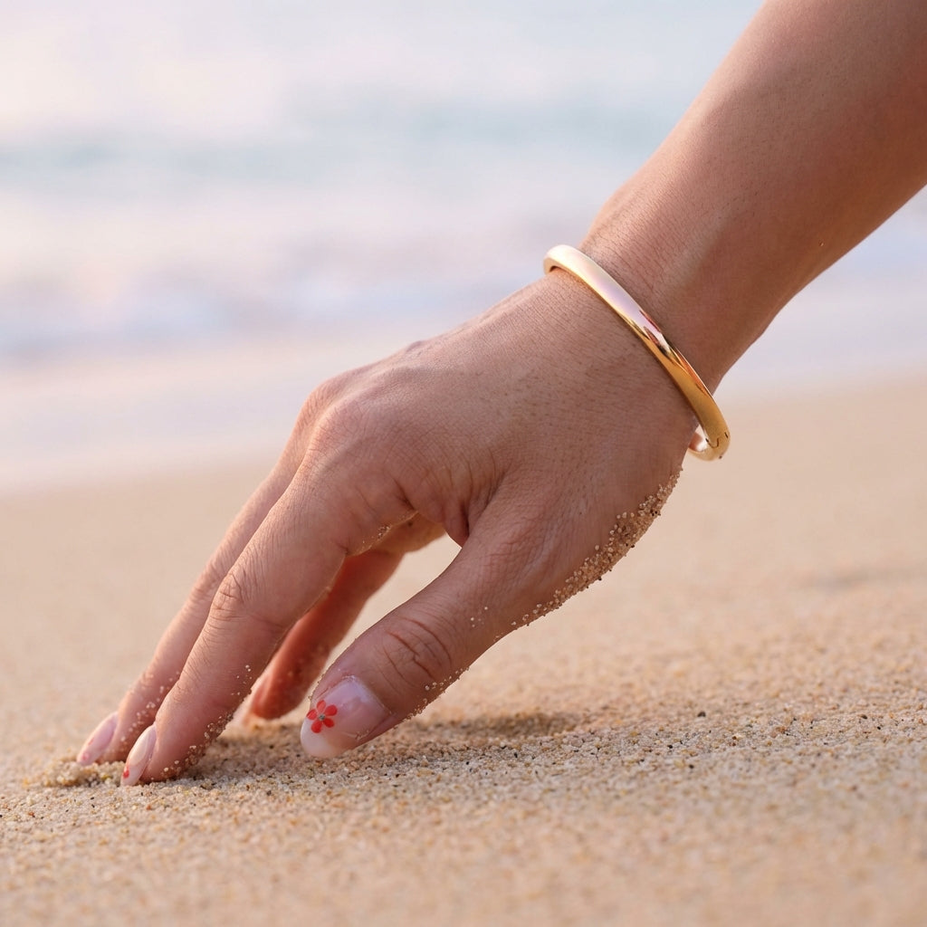 Valora Solid Cuff