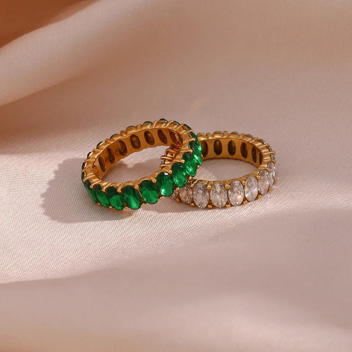Antonia Pavé Ring